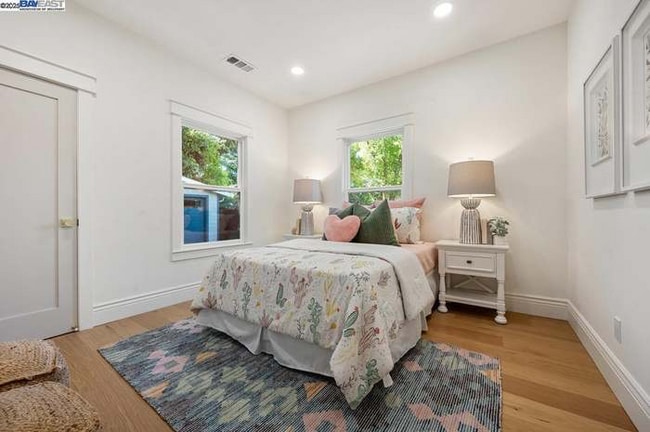 Building Photo - 4374 First St