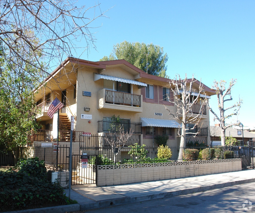 Primary Photo - 5053 Cartwright Ave