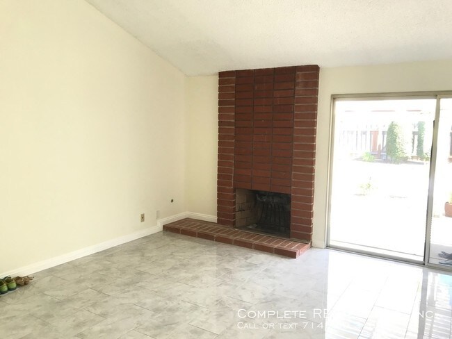 Foto del edificio - 16640 Echo Hill Way