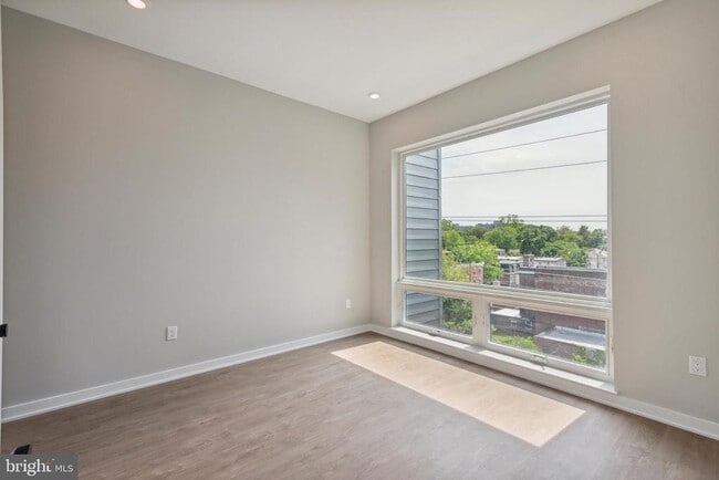 Building Photo - 308 W Chelten Ave