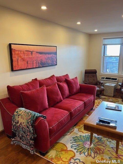 Foto del edificio - 151-05 Cross Island Pkwy