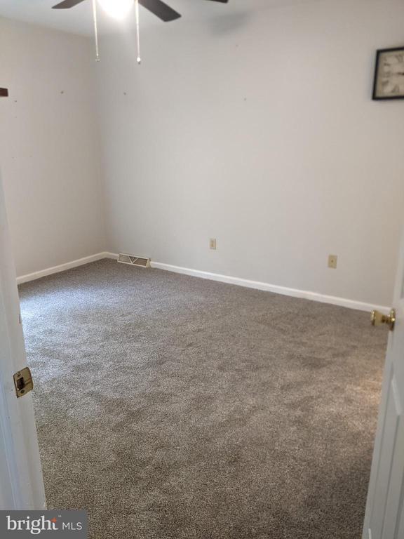 Building Photo - 101 Larkspur Dr