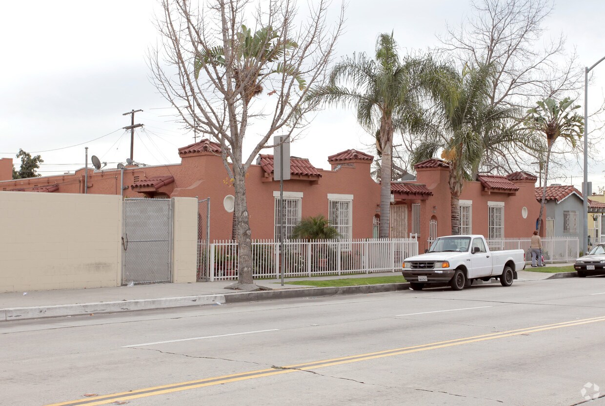 Building Photo - 6300-6304 State St