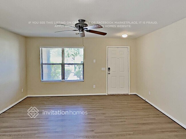 Building Photo - 203 E Valley View Dr