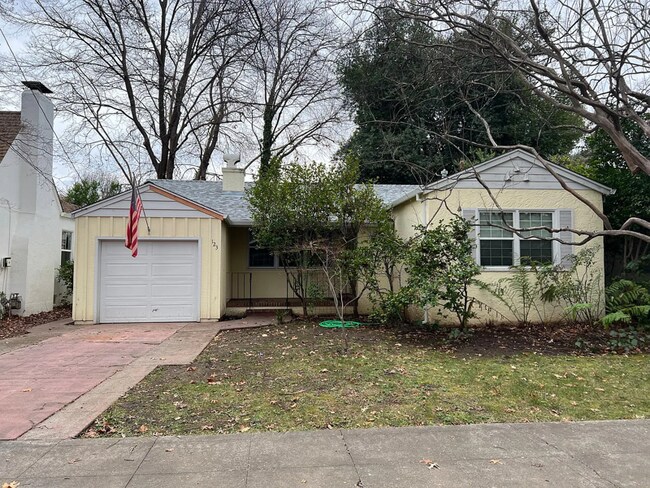 Building Photo - 123 W Frances Willard Ave
