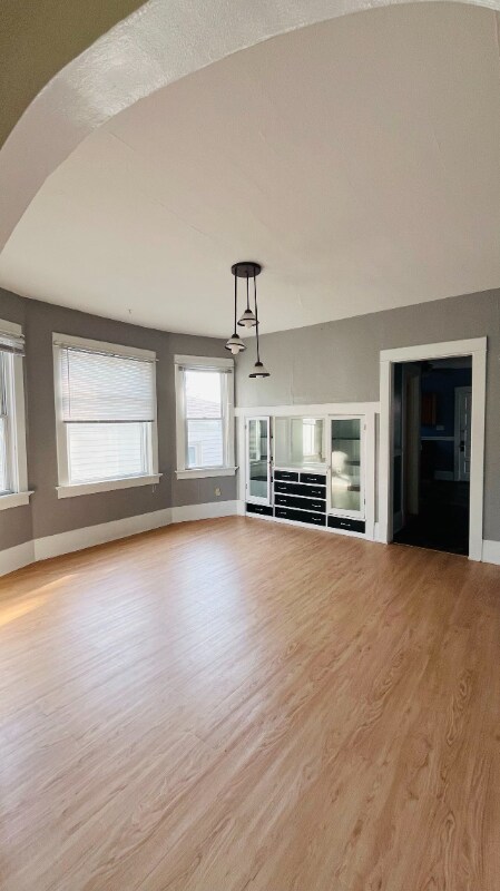 Foto del edificio - 1567 S 76th St