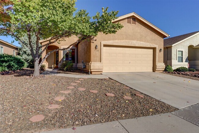 Building Photo - 3 bed, 2 bath Granville Home for Rent!