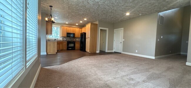 Foto del edificio - 913 Pintail St