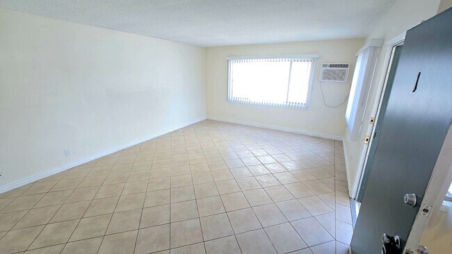 Foto del edificio - 12833 Ninth Street