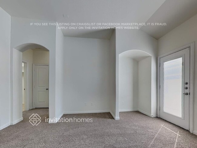 Building Photo - 1600 Quail Grove Dr