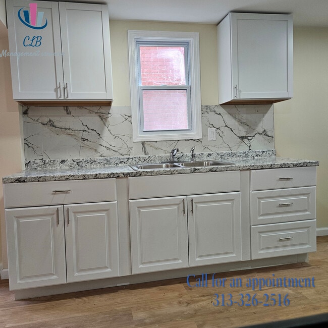 Building Photo - 7247 Middlesex St