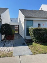 Building Photo - 640 Haven Pl