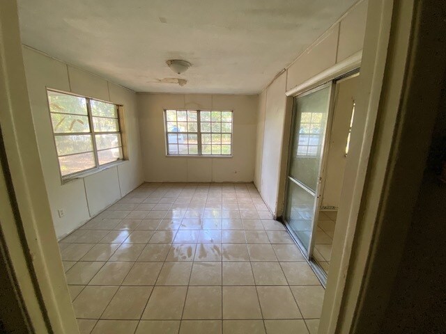 Foto del edificio - 604 Evans St