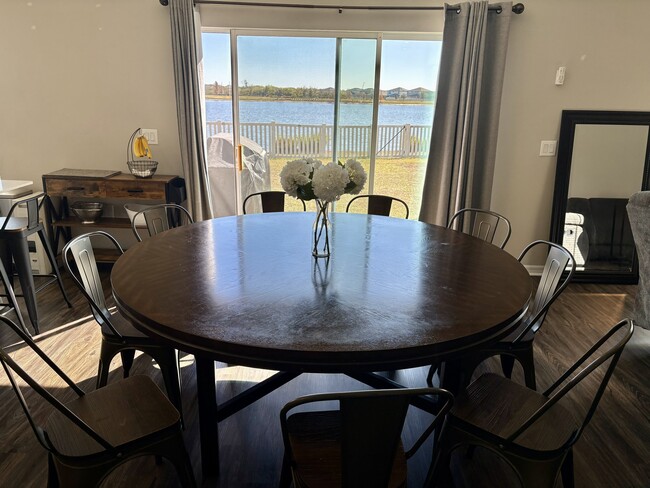 Foto del edificio - 5463 Arlington River Dr.