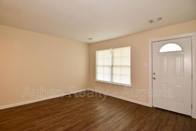 Foto del edificio - 3118 Old Louisville Rd