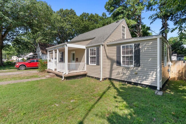 Foto del edificio - Charming 3-Bedroom Home for Rent in Norfolk!