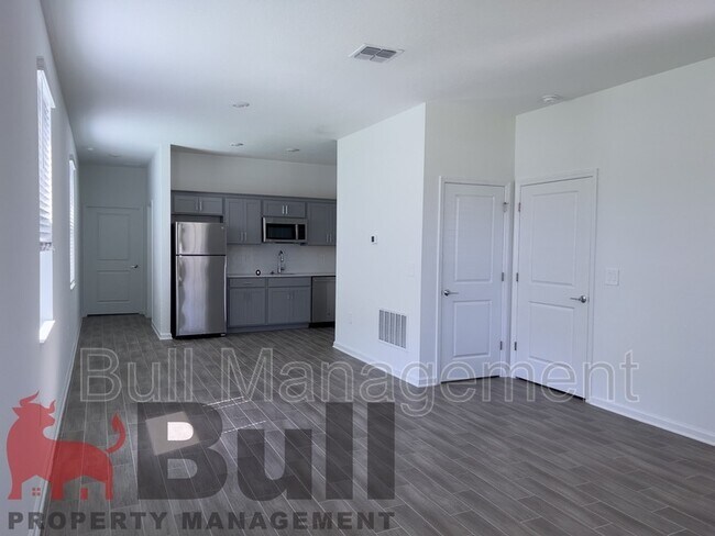 Foto del edificio - 6274 Lakepine St