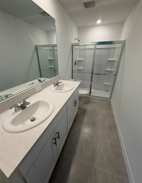 Building Photo - 2864 Skyline Lp
