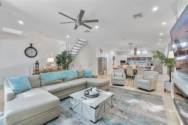 Foto del edificio - 3266 NE 15th St