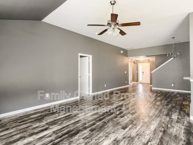 Building Photo - 266 Mayfield Dr