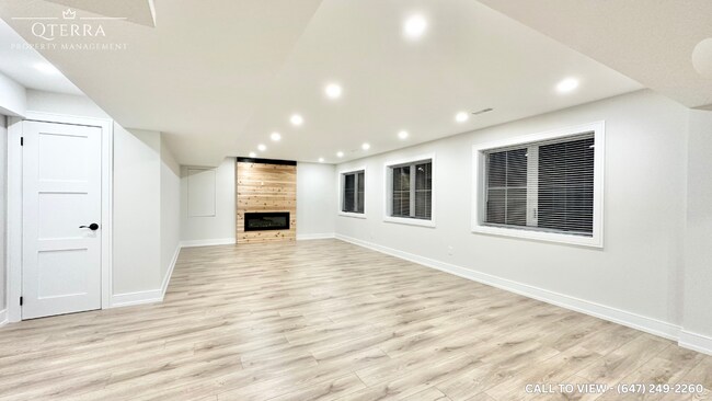 Building Photo - 2-218 Gar Lehman Av