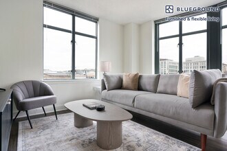 Building Photo - 444 8th St NW