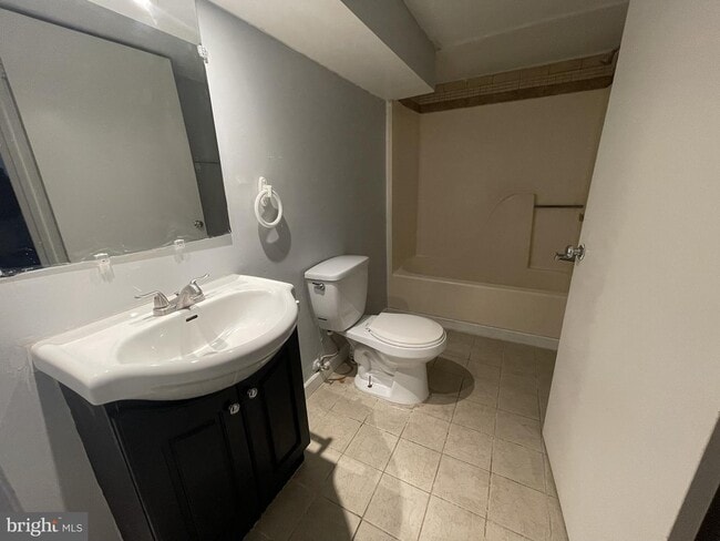 Building Photo - 7810 Amherst Dr