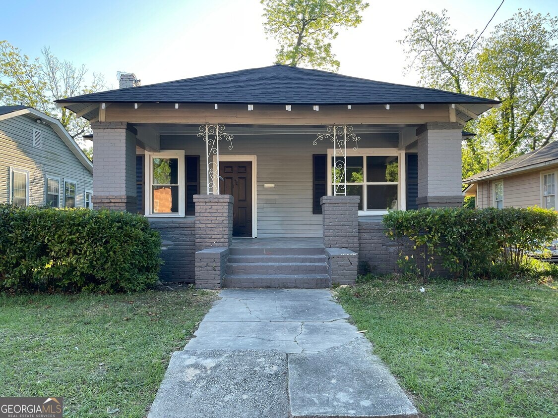 Foto principal - 1493 Oakland Ave