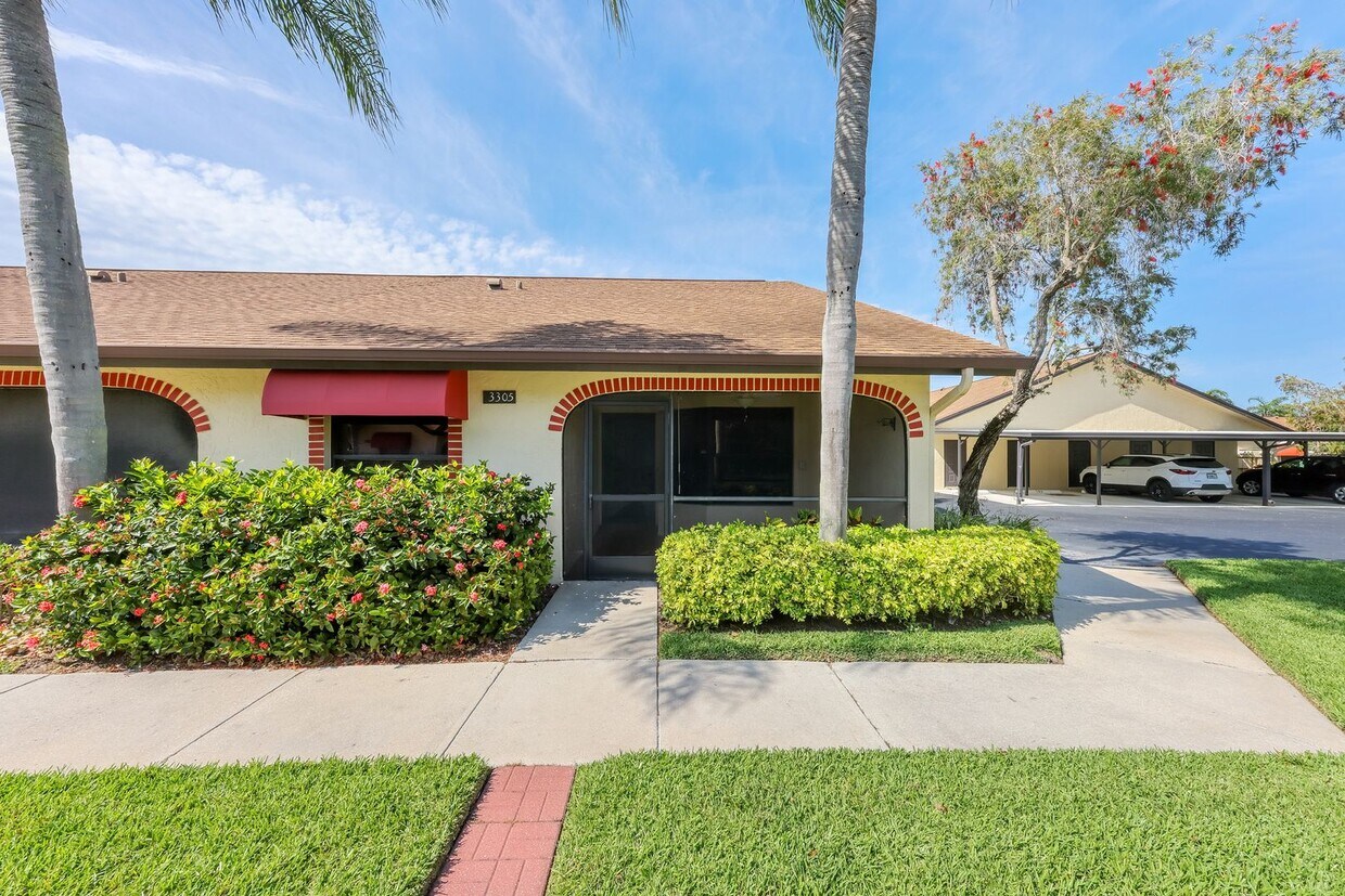 Primary Photo - Remodeled Villa in Regent Park, North Naples