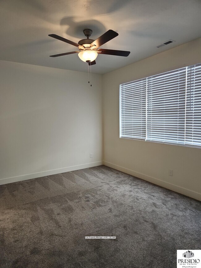 Building Photo - 862 W 480 S