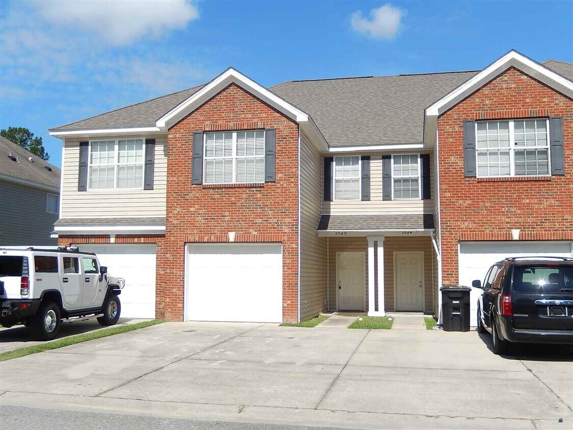 Primary Photo - 1520 Crescent Hills Dr
