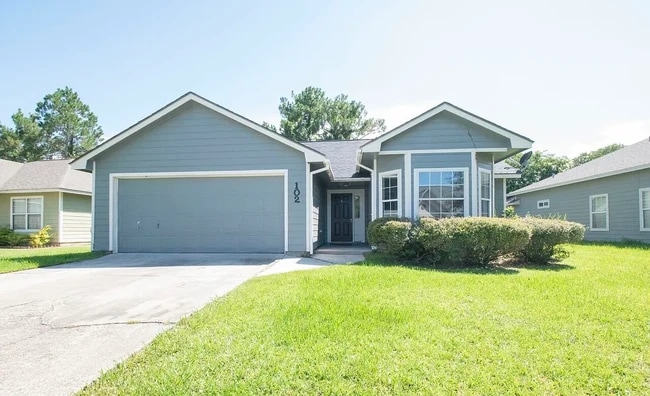 Building Photo - 102 Pleasant Breeze Way