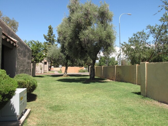 Photo - 4303 W Solano Dr N House