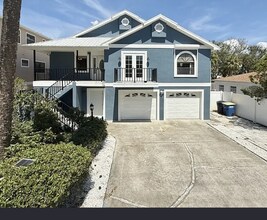 Building Photo - 867 Mandalay Ave Building Photo - 867 Mandalay Ave