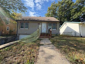 Building Photo - 5400 Norton Ave