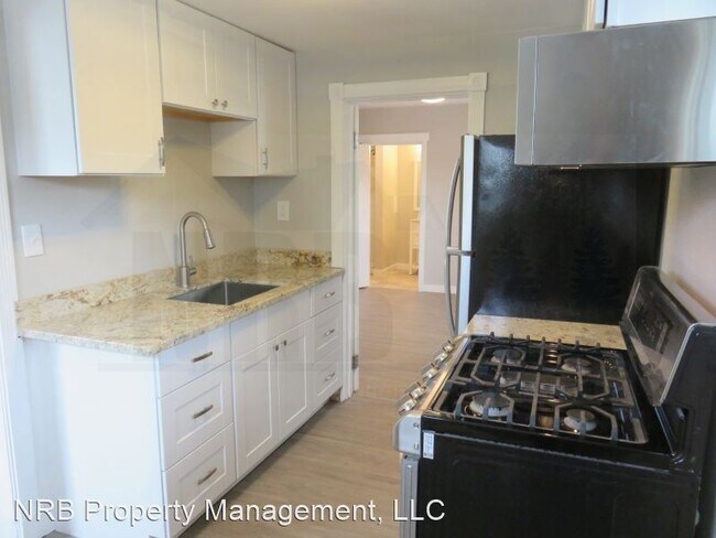 Building Photo - 602 5th Ave NW