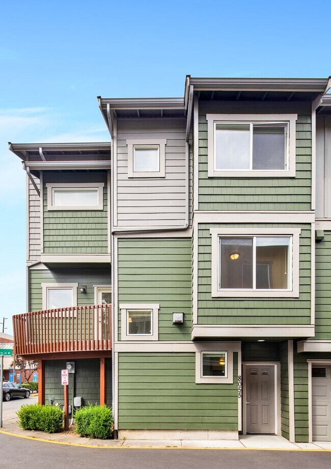 Foto del edificio - Mini 2 Bedroom Townhouse Heart of Redmond