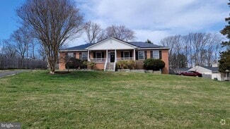 Building Photo - 3000 Melanie Ln