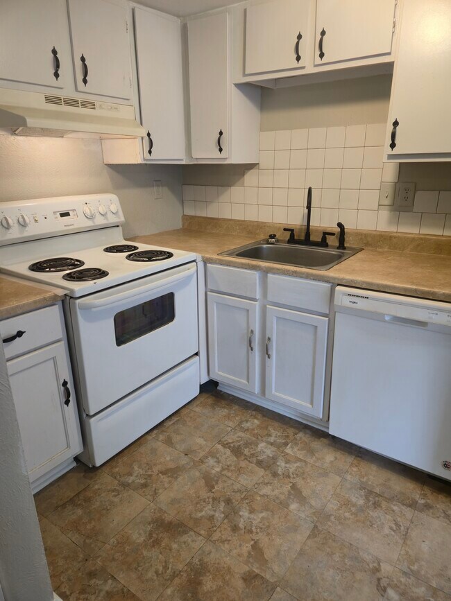 Foto del edificio - 3708-3714 Stefano Street