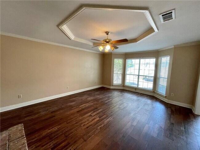 Foto del edificio - 270 Hillcrest Rd