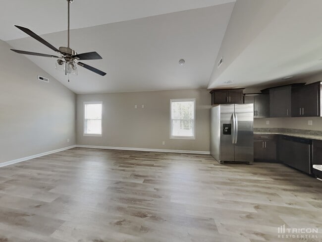 Building Photo - 100 Schroer Rd