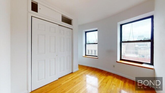 Building Photo - 104 Second Avenue