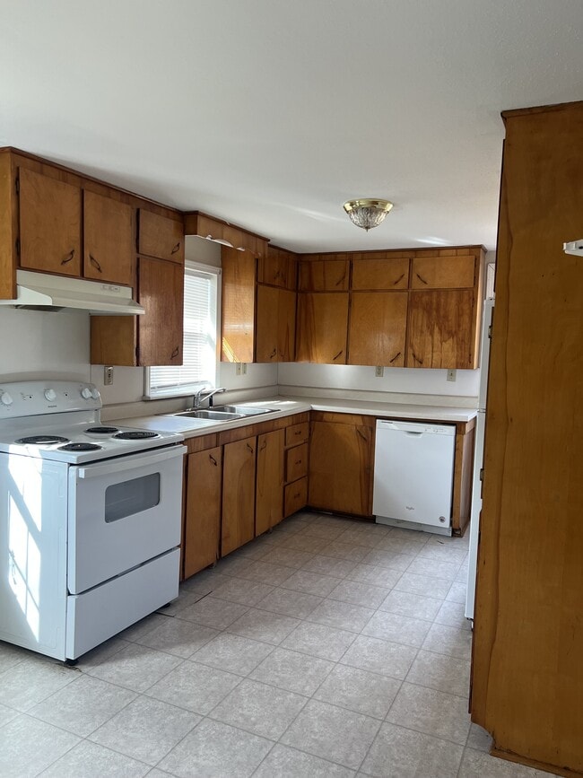 Foto del edificio - 805 Ray Rd