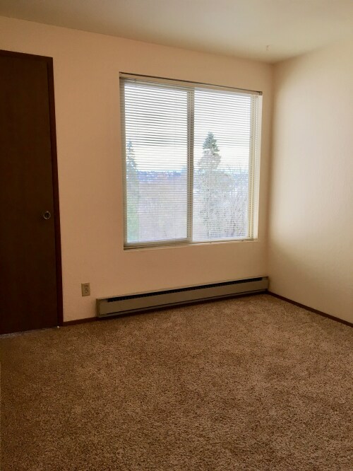 Building Photo - Brittany House - 2 bedrooms