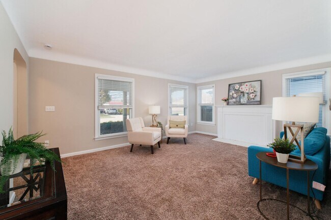 Foto del edificio - 13621 Vernon St