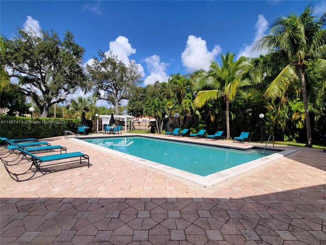 Foto del edificio - 2150 SW 16th Ave