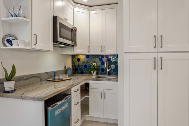 Foto del edificio - 2534 Whitney Ave