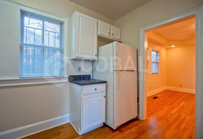 Foto del edificio - 867 Rosedale Rd NE