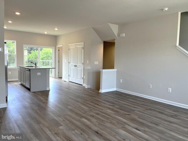 Building Photo - 97 Cooperage Rd