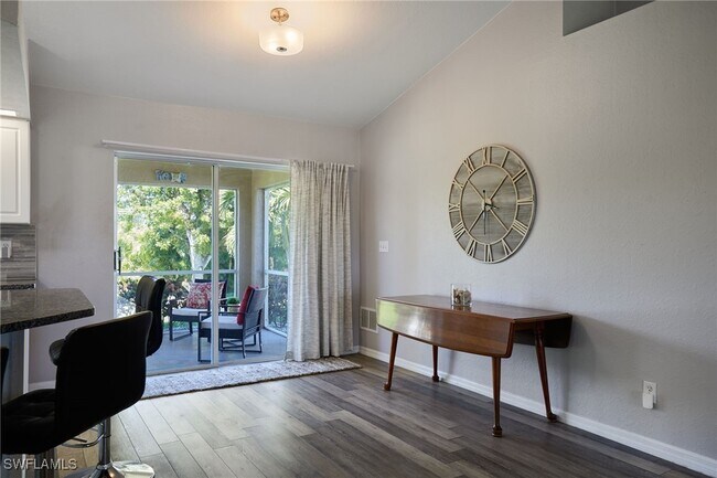Foto del edificio - 1627 SW 25th Terrace